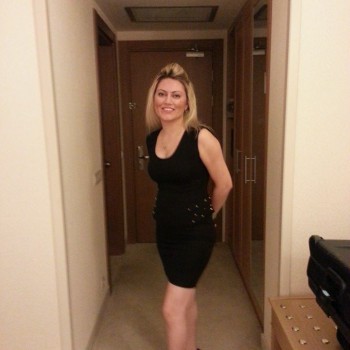Julienna - Net echangiste à Losone Profil de Julienna, 22 ans, Net echangiste à Losone (Tessin)